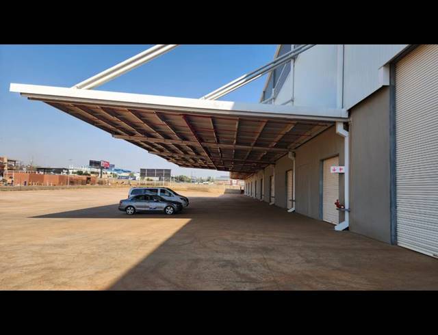 INDUSTRIAL PROPERTY TO RENT IN LOUWLARDIA